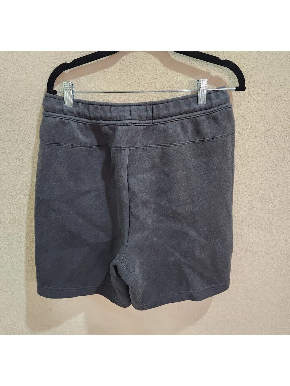 Nike Tech Fleece Shorts Mens Size Medium NBA San Antonio Spurs Gray Engineered